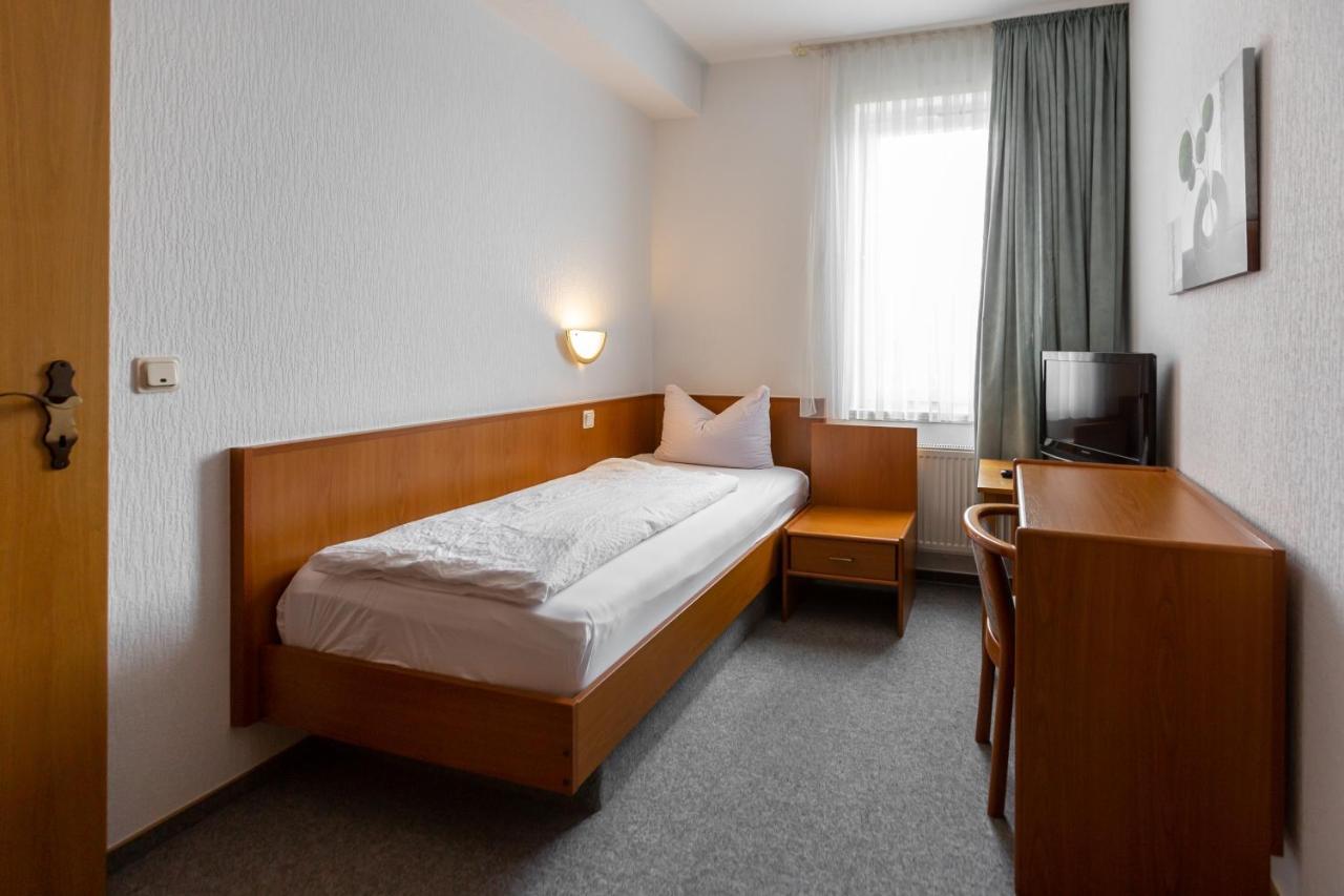 Hotel Froehlich-Hoeche Uslar Extérieur photo